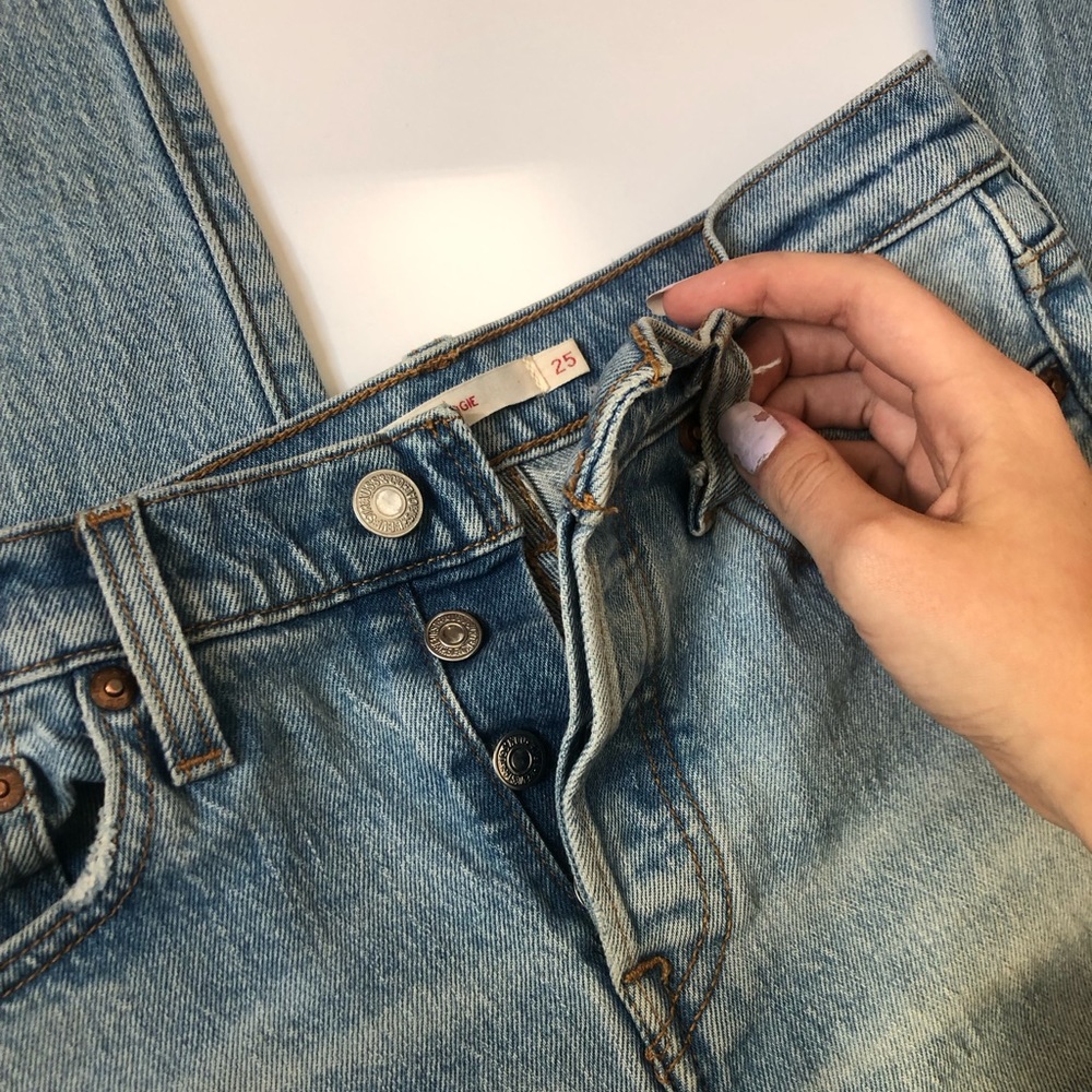 Levi’s Wedgie Jeans